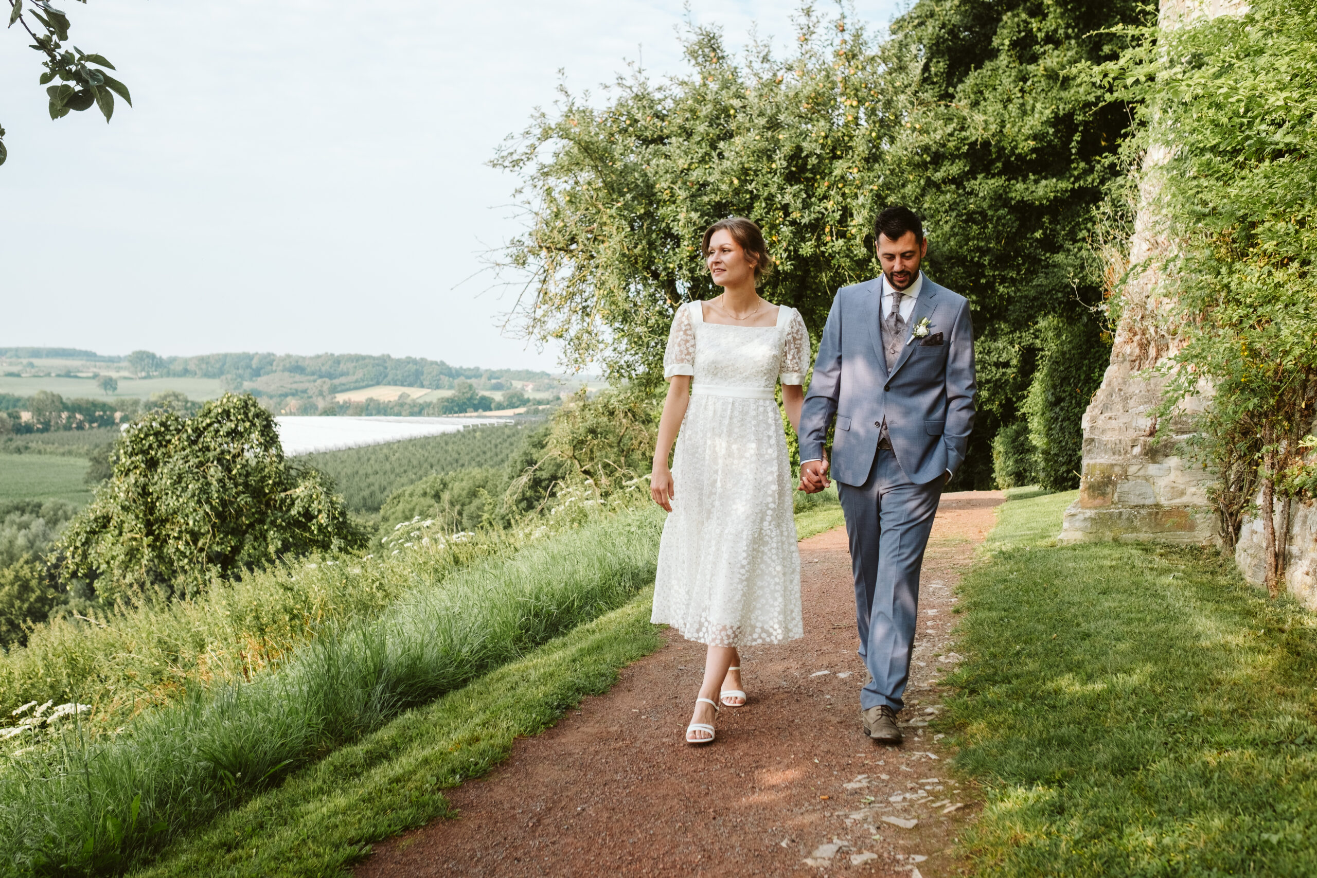 Brautpaar an der Burg Stromberg - Hochzeitsfotograf Oelde